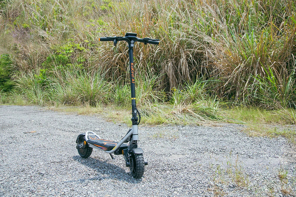 Meilleures trottinettes électriques d'entrée de gamme : KuKirin A1 vs S1 Max