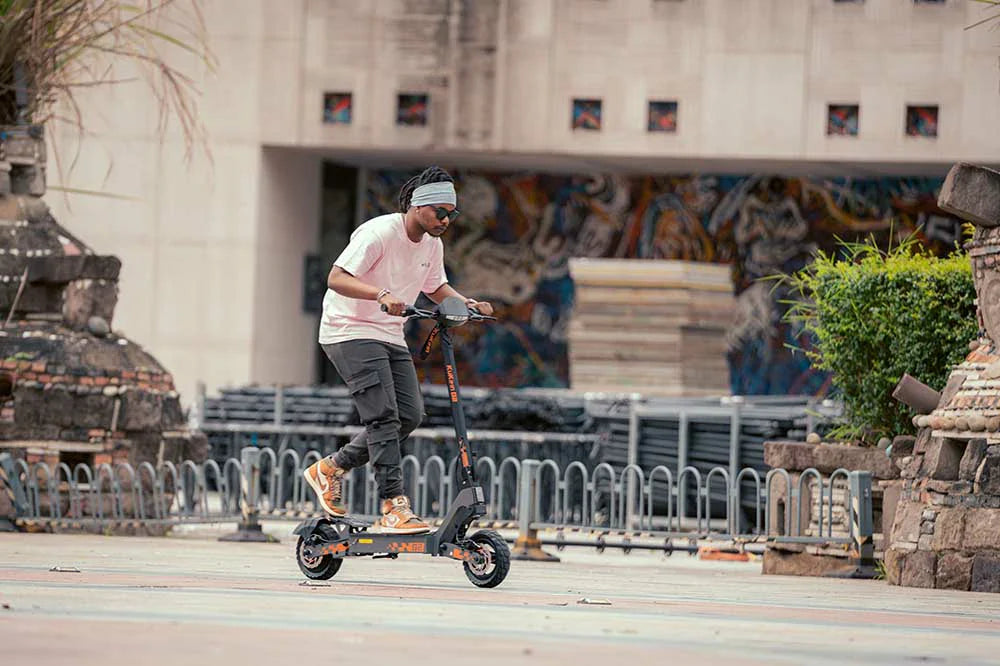 Soldes de fin d'année KuKirin : des prix imbattables sur les meilleures trottinettes électriques ! 🛴