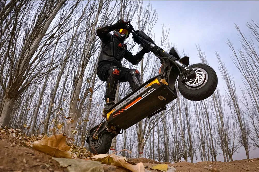 Conduire en hiver : le guide de sécurité essentiel pour les conducteurs de trottinettes